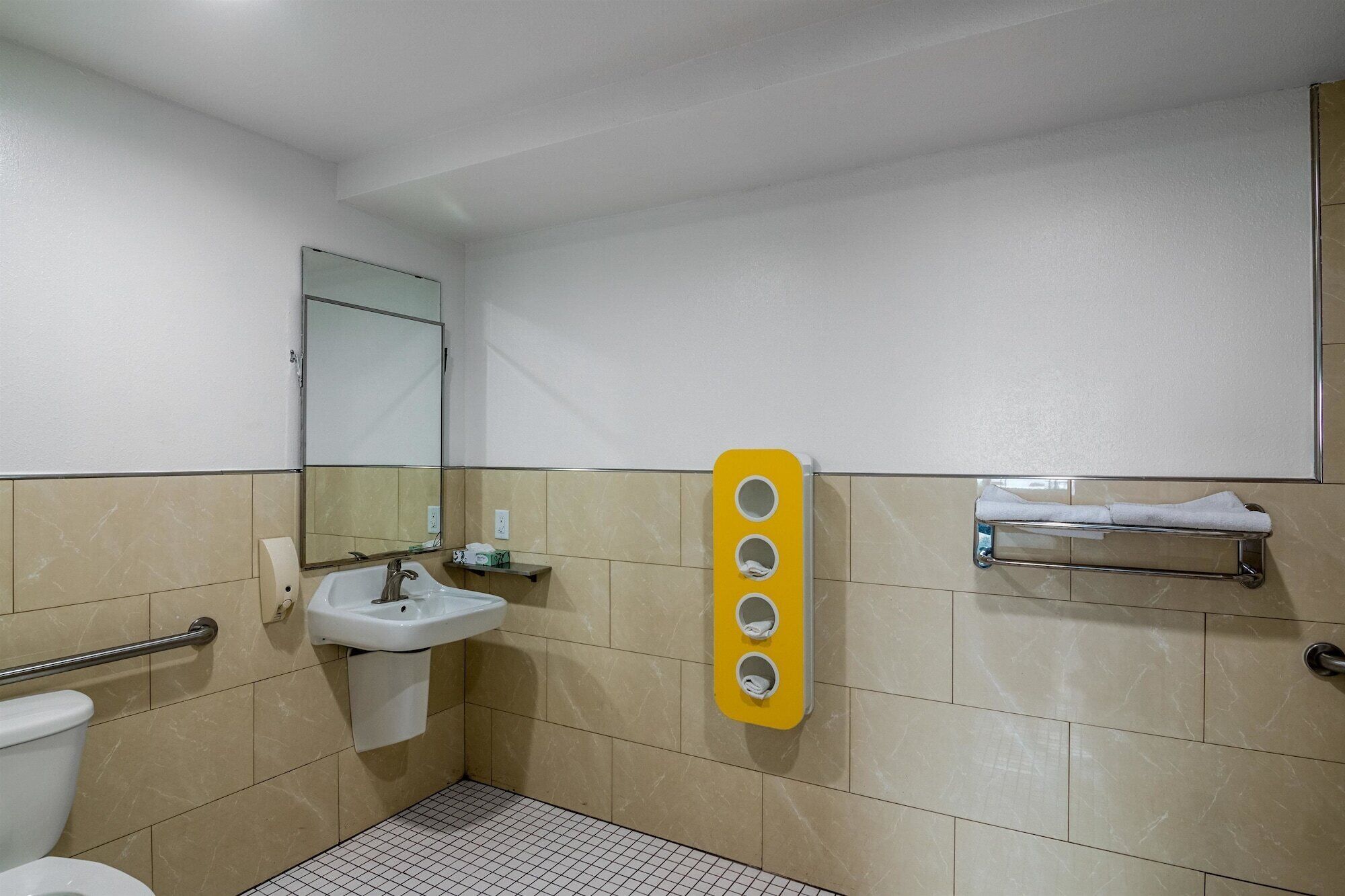 Photo - Motel 6-Norwalk, CA