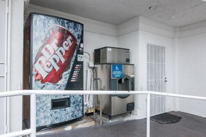 Vending machine - Motel 6 Norwalk, CA (Norwalk)