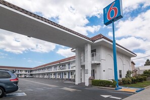 住宿正面