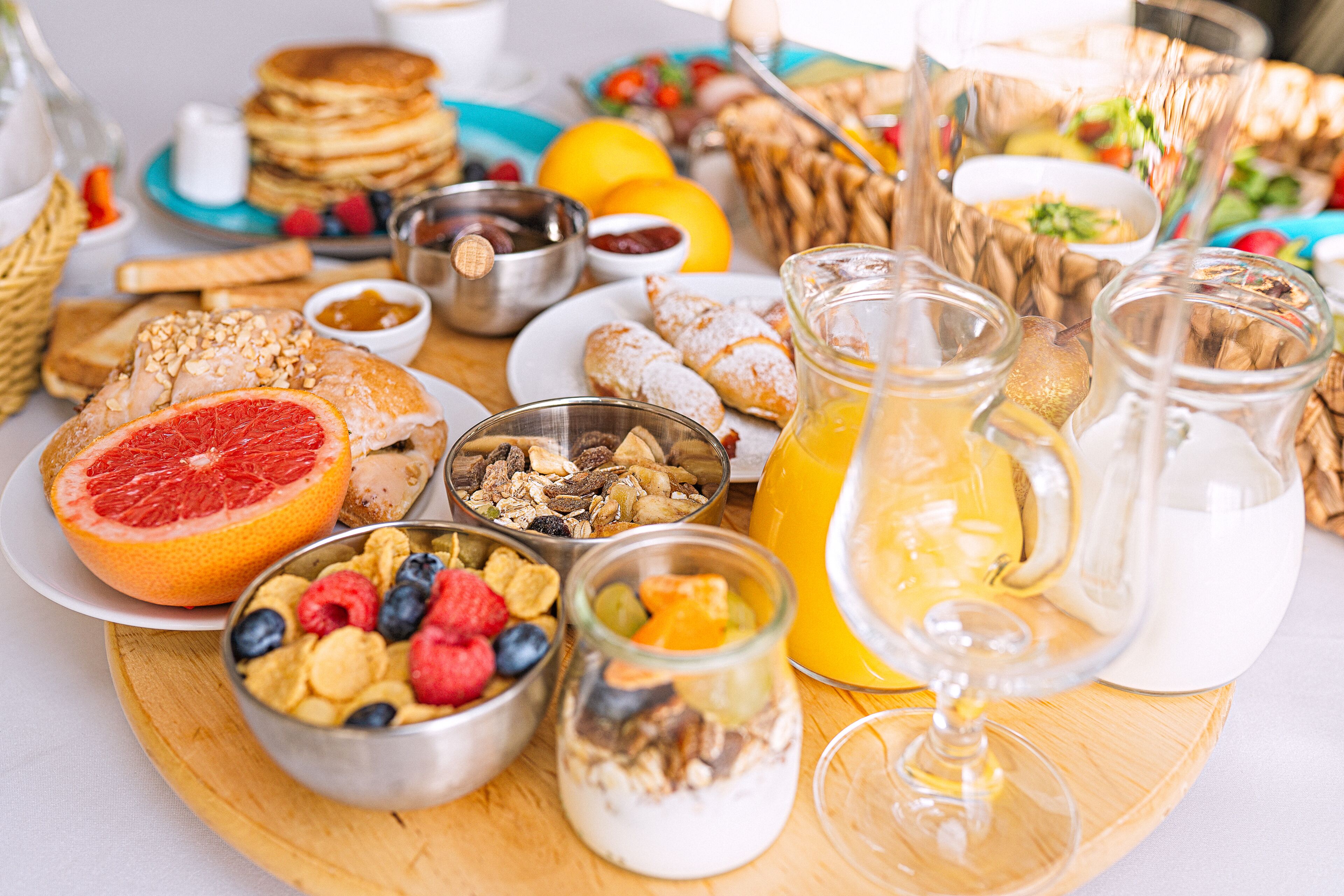 Petit déjeuner servi tous les jours en supplément