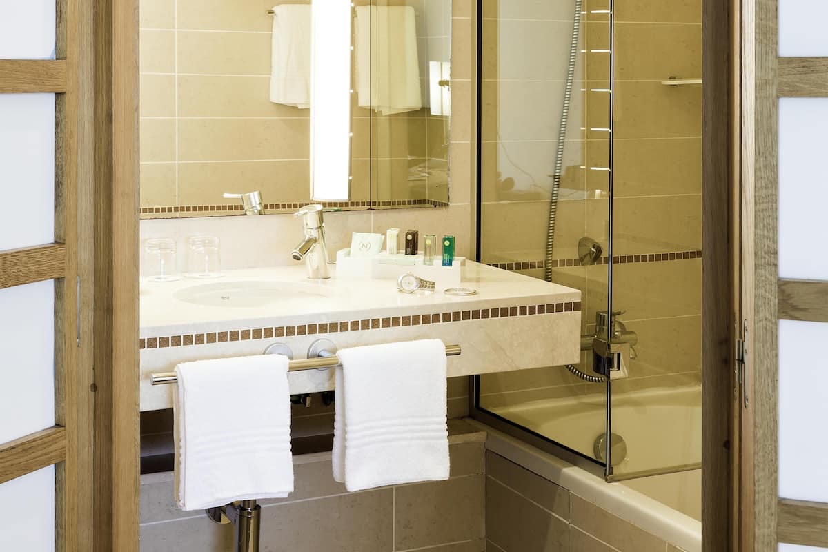 Coffres-forts dans les chambres, bureau