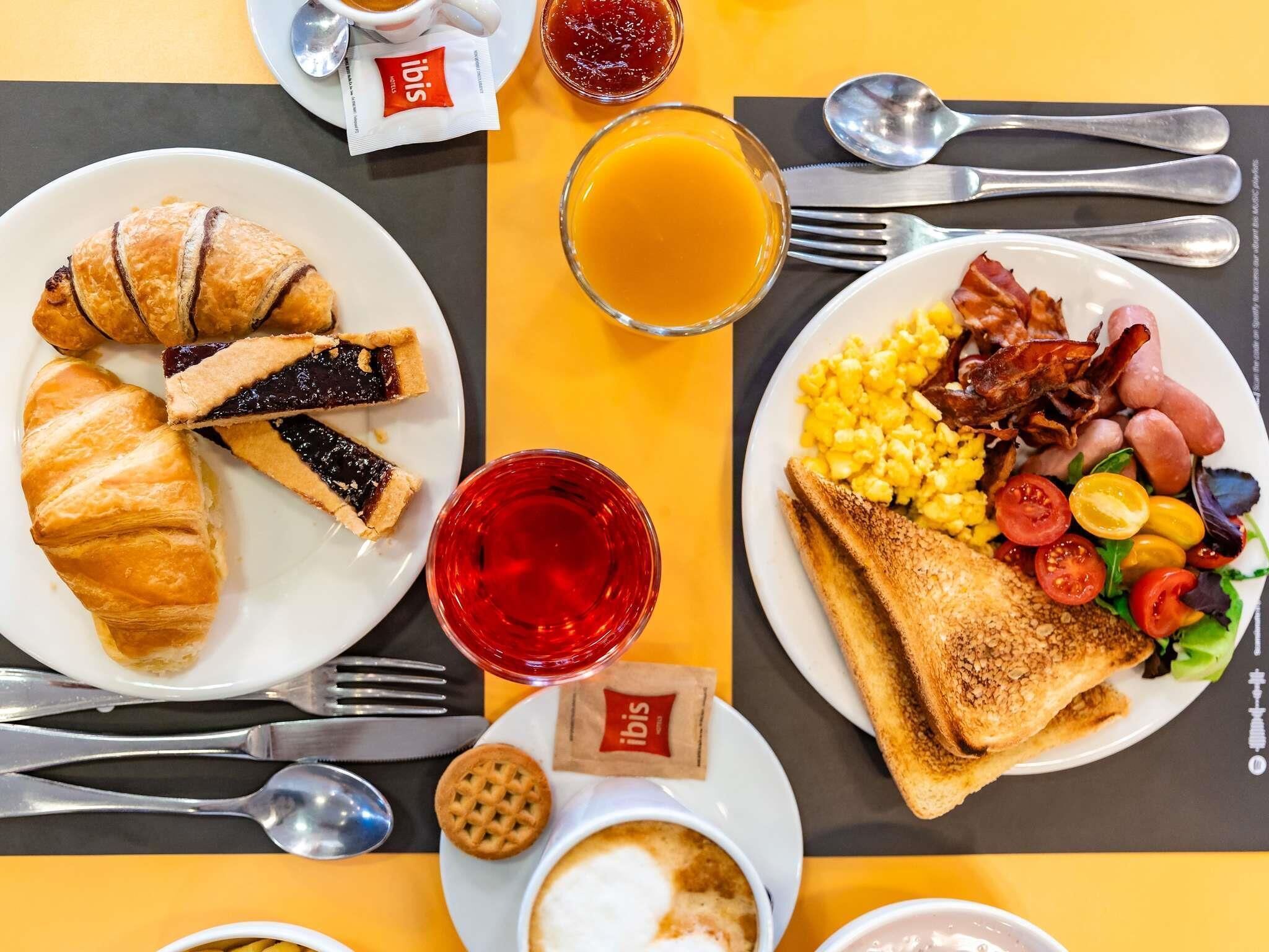 Päivittäinen buffetaamiainen maksusta