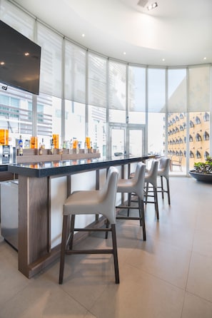 Bar (in der Unterkunft)