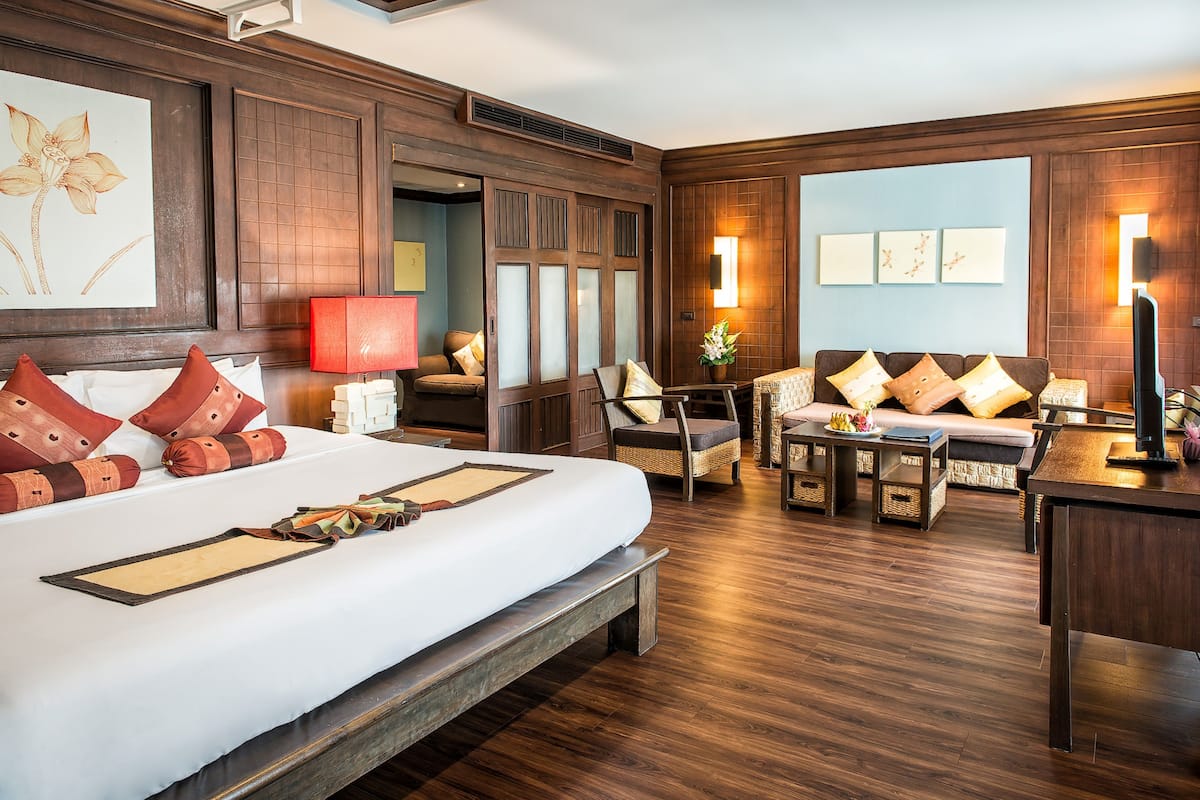 Grand-suite (Jacuzzi Suite) | 1 soveværelse, minibar, pengeskab på værelset, skrivebord