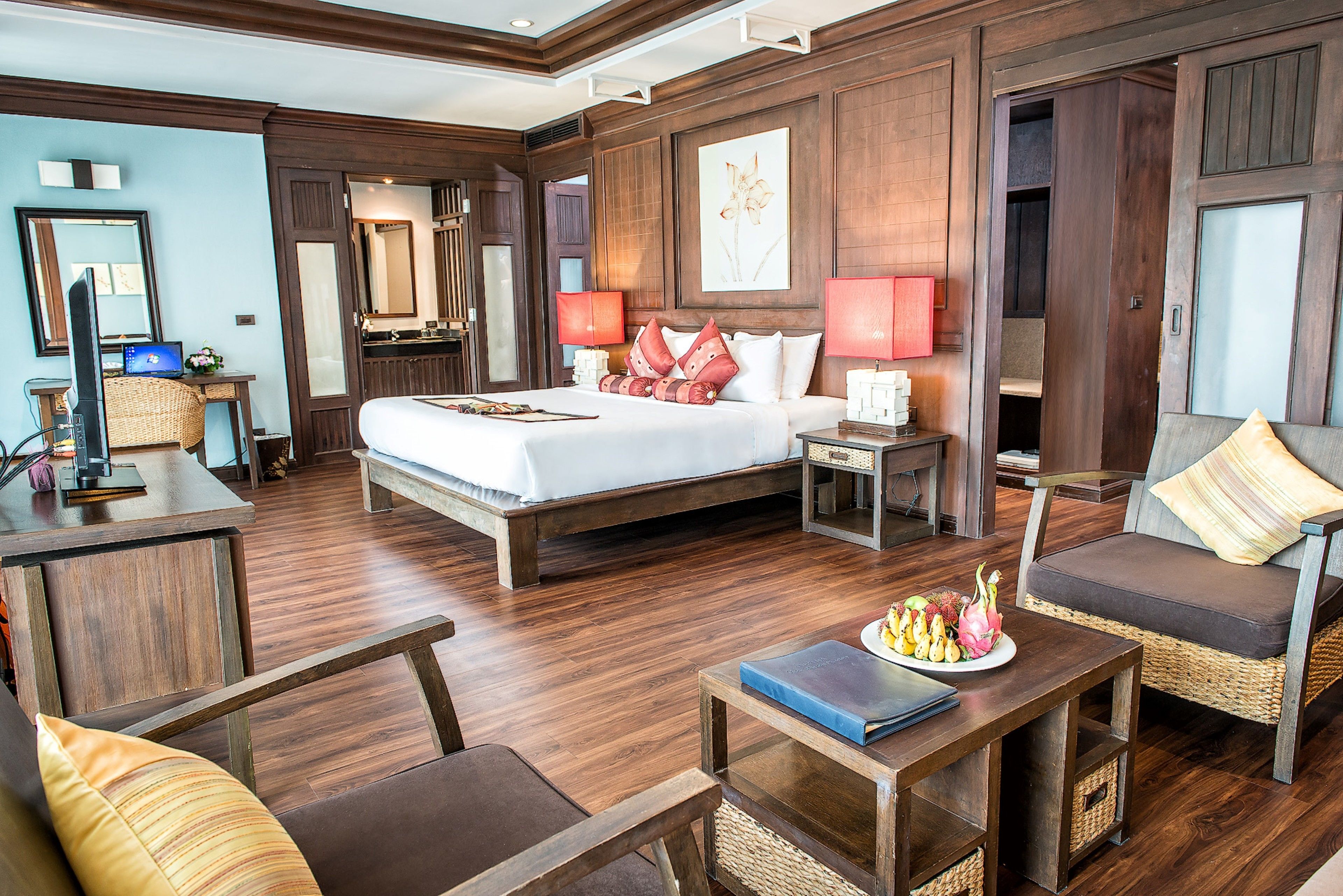 Grand-Suite (Jacuzzi Suite) | Minibar, Zimmersafe, Schreibtisch, Verdunkelungsvorhänge