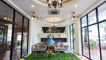 Children’s play area – indoor