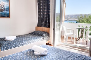 Triple Room | Tilam berlapik