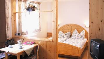 Appartement Standard, terrasse, vue vallée (2 Persons) | Literie hypoallergénique, coffres-forts dans les chambres