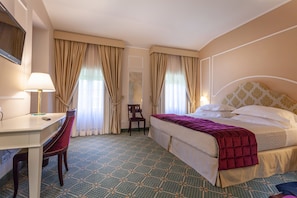 Premium bedding, minibar, in-room safe, desk
