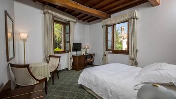 Premium bedding, minibar, in-room safe, desk