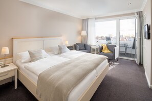 Habitación doble, balcón | Caja de seguridad en la habitación, wifi gratis y ropa de cama 
