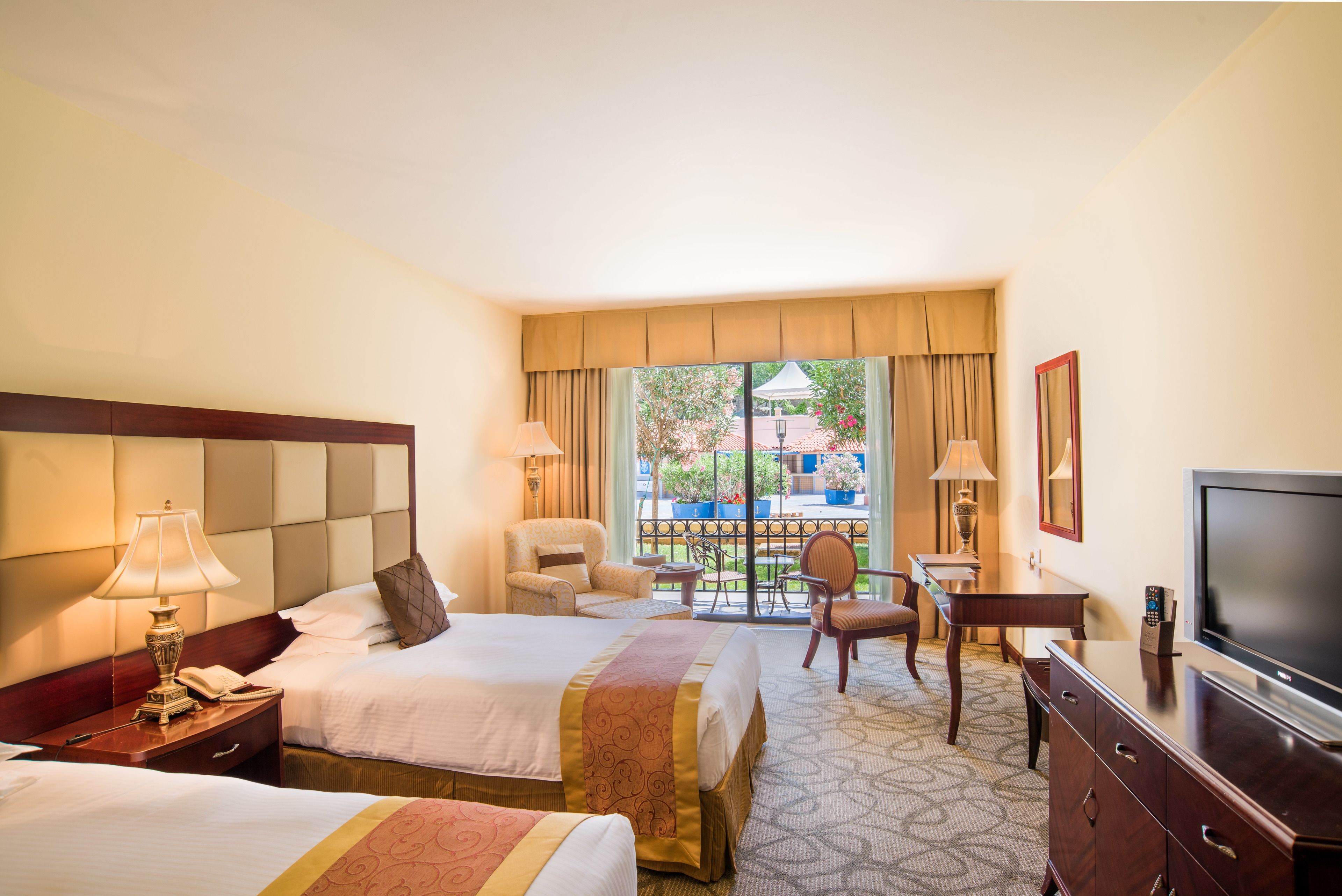 1 bedroom, hypo-allergenic bedding, minibar, in-room safe