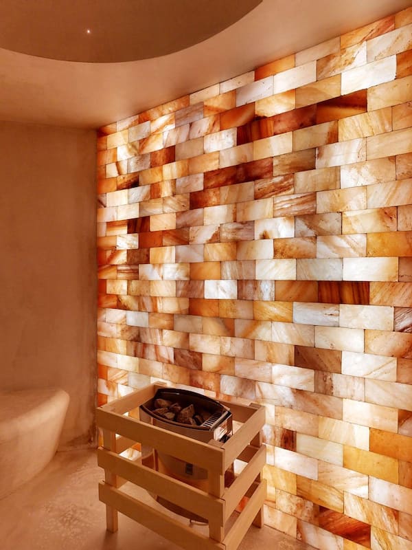 Couples treatment rooms, body treatments, aromatherapy, body scrubs