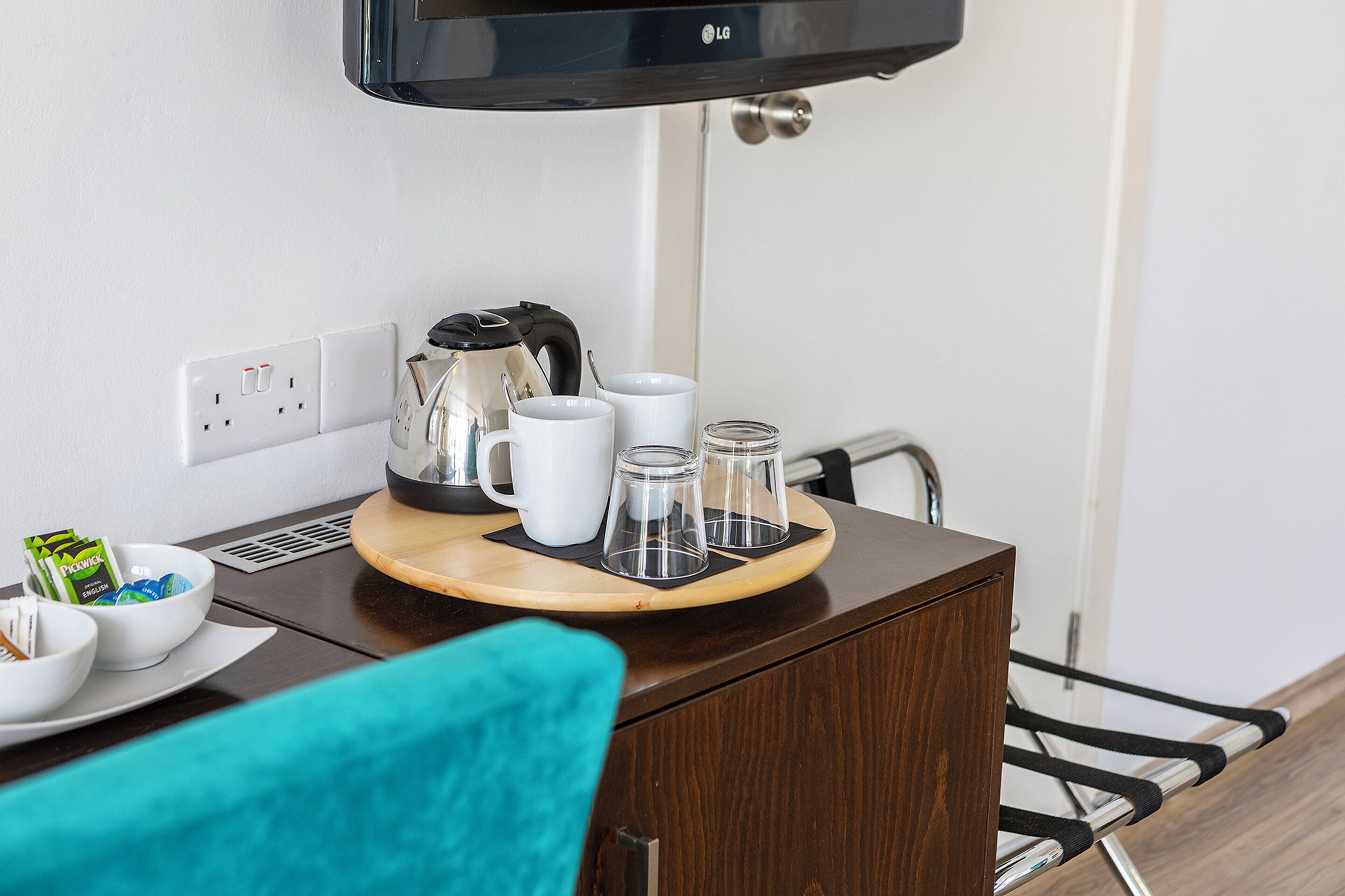 family room, pool view (superior) | 1 bedroom, minibar, in-room safe, desk