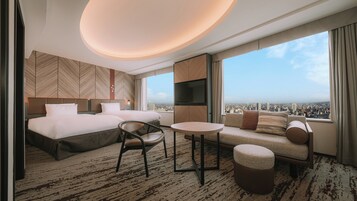 Club Twin Room Club Lounge access included (22nd floor and above, 42sqm), Non Smoking | In-room safe, desk, blackout drapes, free WiFi