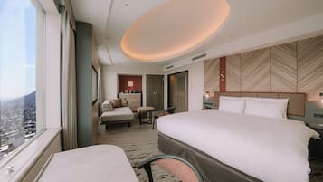 Club Double Room Club Lounge access included (22nd floor and above, 42sqm), Non Smoking