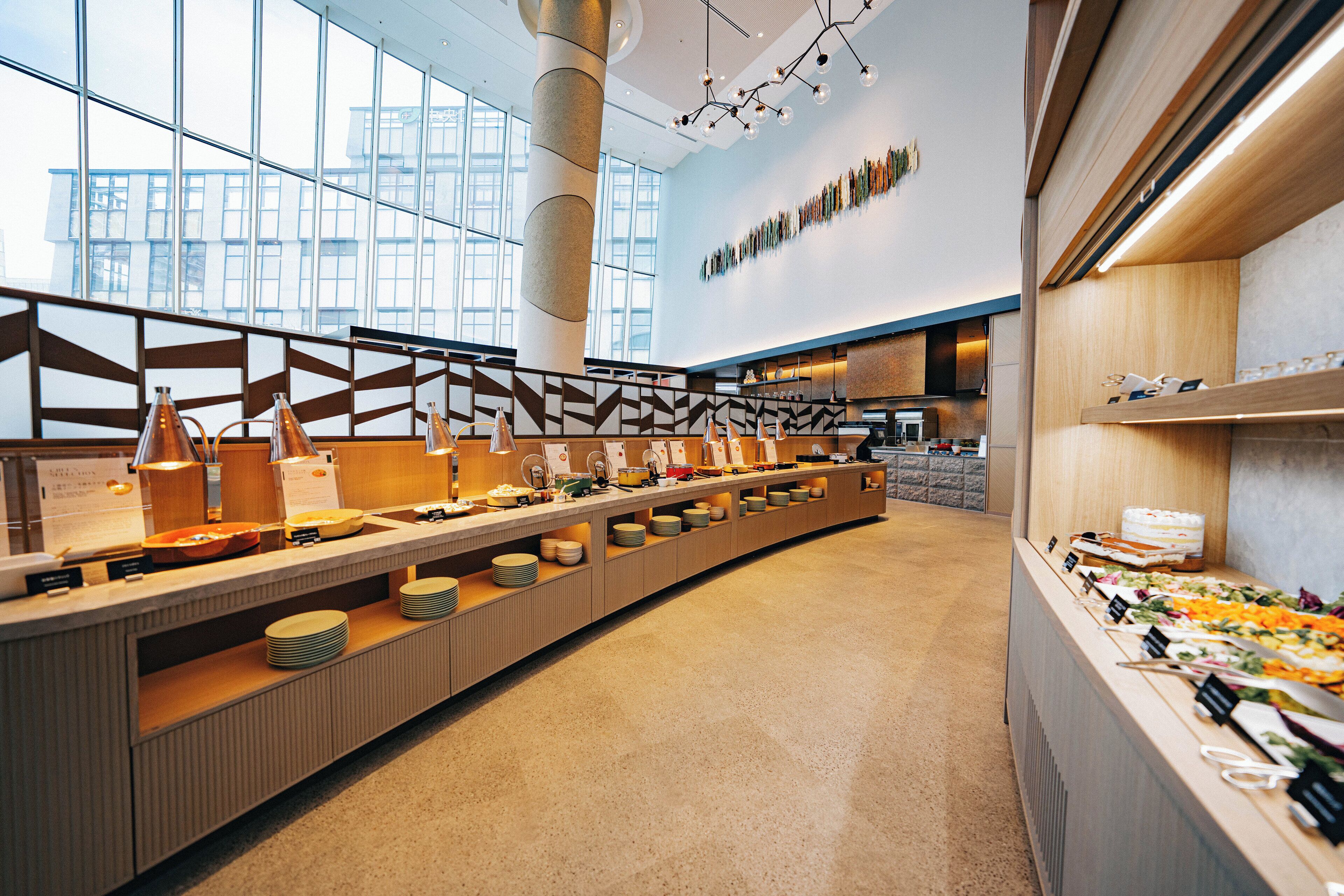 Daily buffet breakfast for a fee