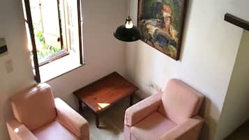 Appartement, 1 chambre | Coin séjour | Cheminée
