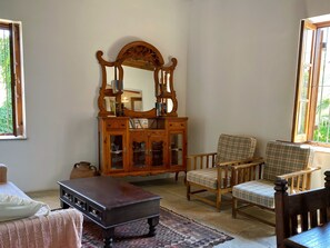 Apartment, 1 Bedroom | Living area | Fireplace