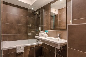 Studio (Double ou Lits Jumeaux) | Badezimmer