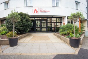 Konaklama yerinin ön cephesi