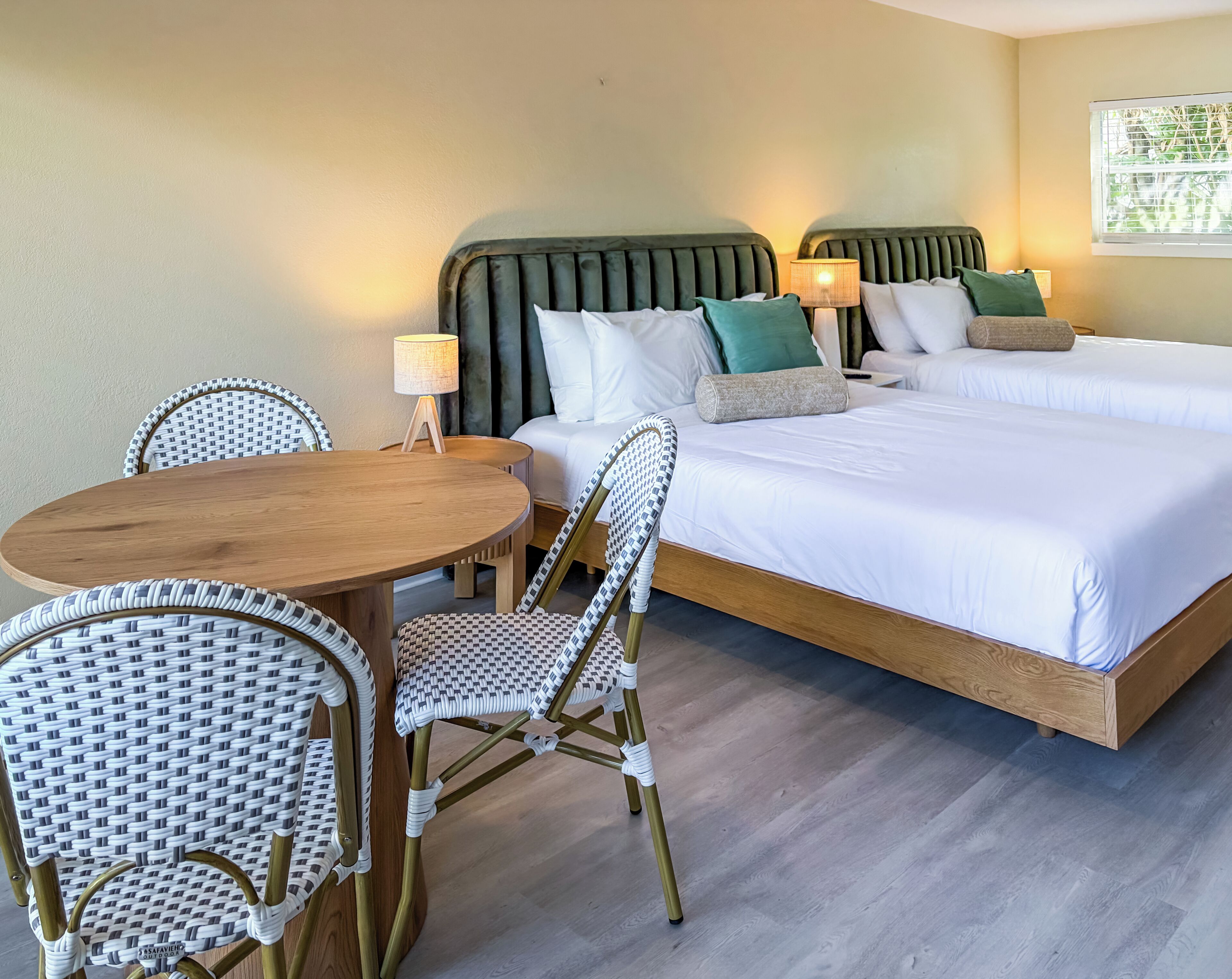 Suíte estúdio, 2 camas Queen | Roupas de cama premium, cofres nos quartos, escrivaninha