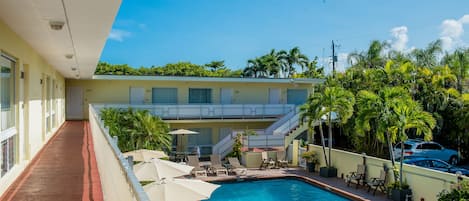 Perincian bahagian luar