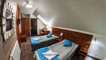 Double or Twin Room | In-room safe, desk, blackout curtains, iron/ironing board