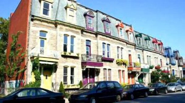 Exterior - Le Gite (Montreal)