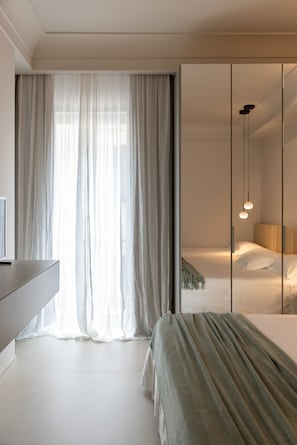 Superior Triple Room | Premium bedding, minibar, in-room safe, individually furnished - Taodomus Boutique Hotel (Taormina)