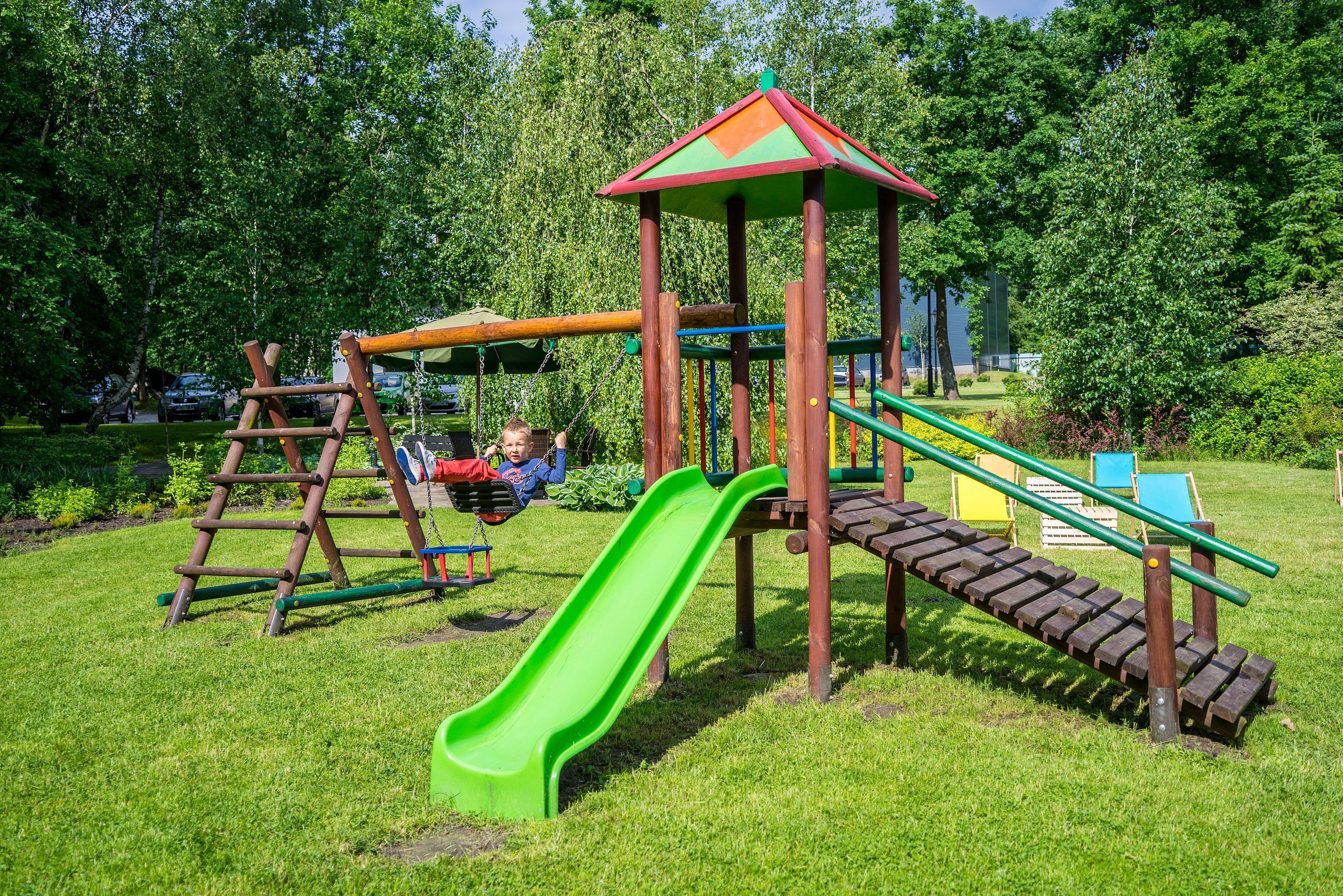 children’s play area – outdoor
