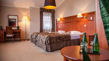 Family Room | Premium bedding, minibar, in-room safe, individually decorated