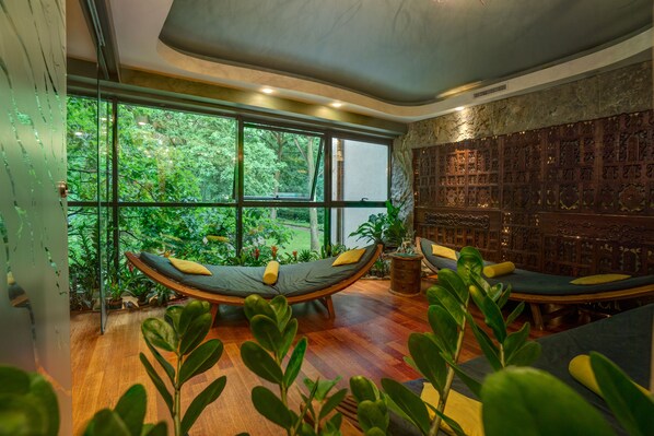 Couples treatment room(s), body treatments, mud baths, aromatherapy