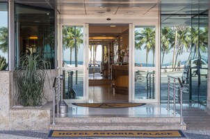 Entrada al alojamiento