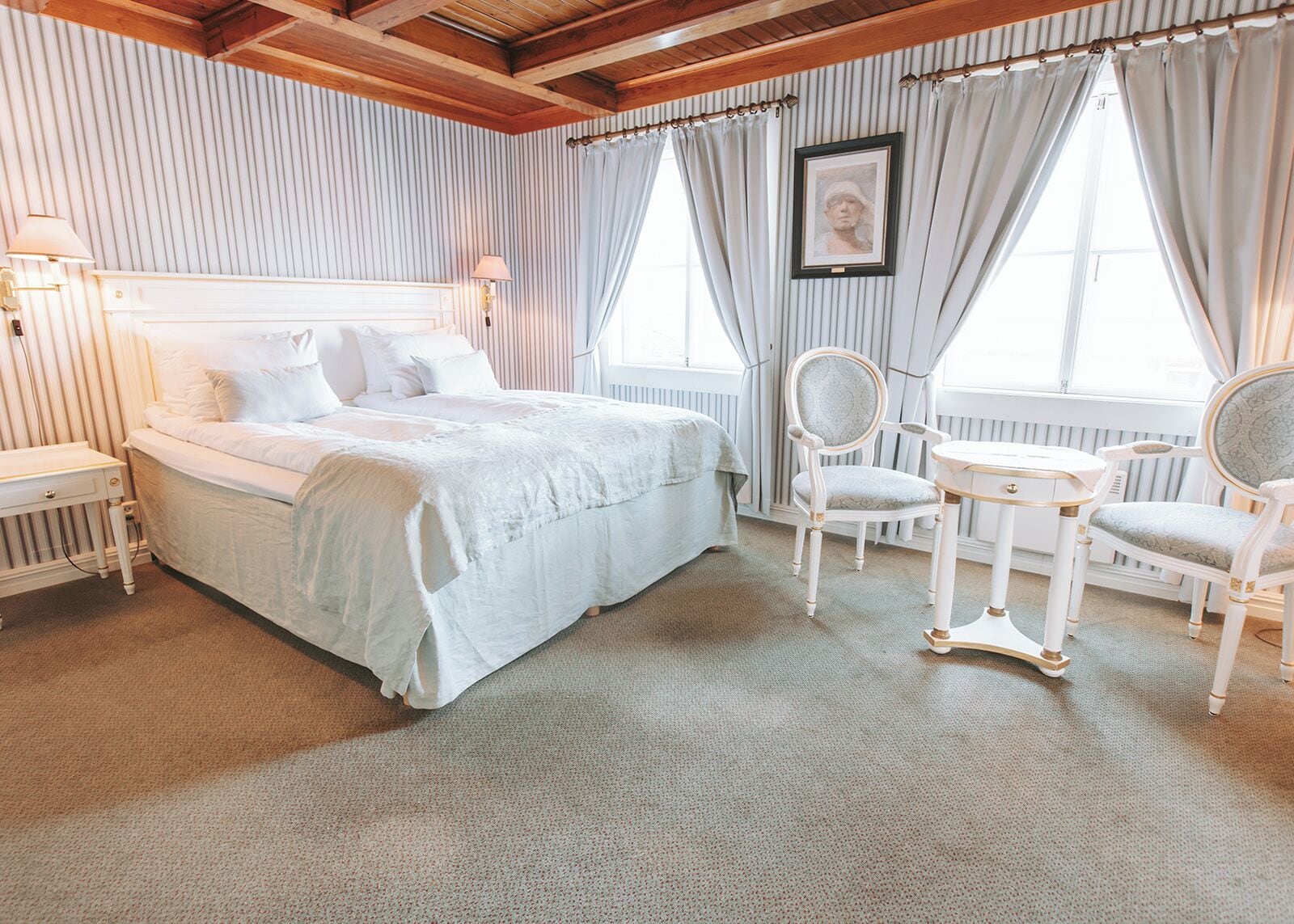 Wi-Fi gratuit, draps fournis