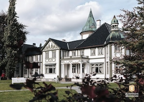 Exterior - Bårdshaug Herregård (Orkland)