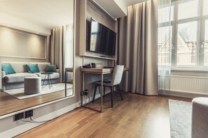 Superior Double Room | Premium bedding, desk, laptop workspace, blackout drapes - Hotel Poseidon (Gothenburg)
