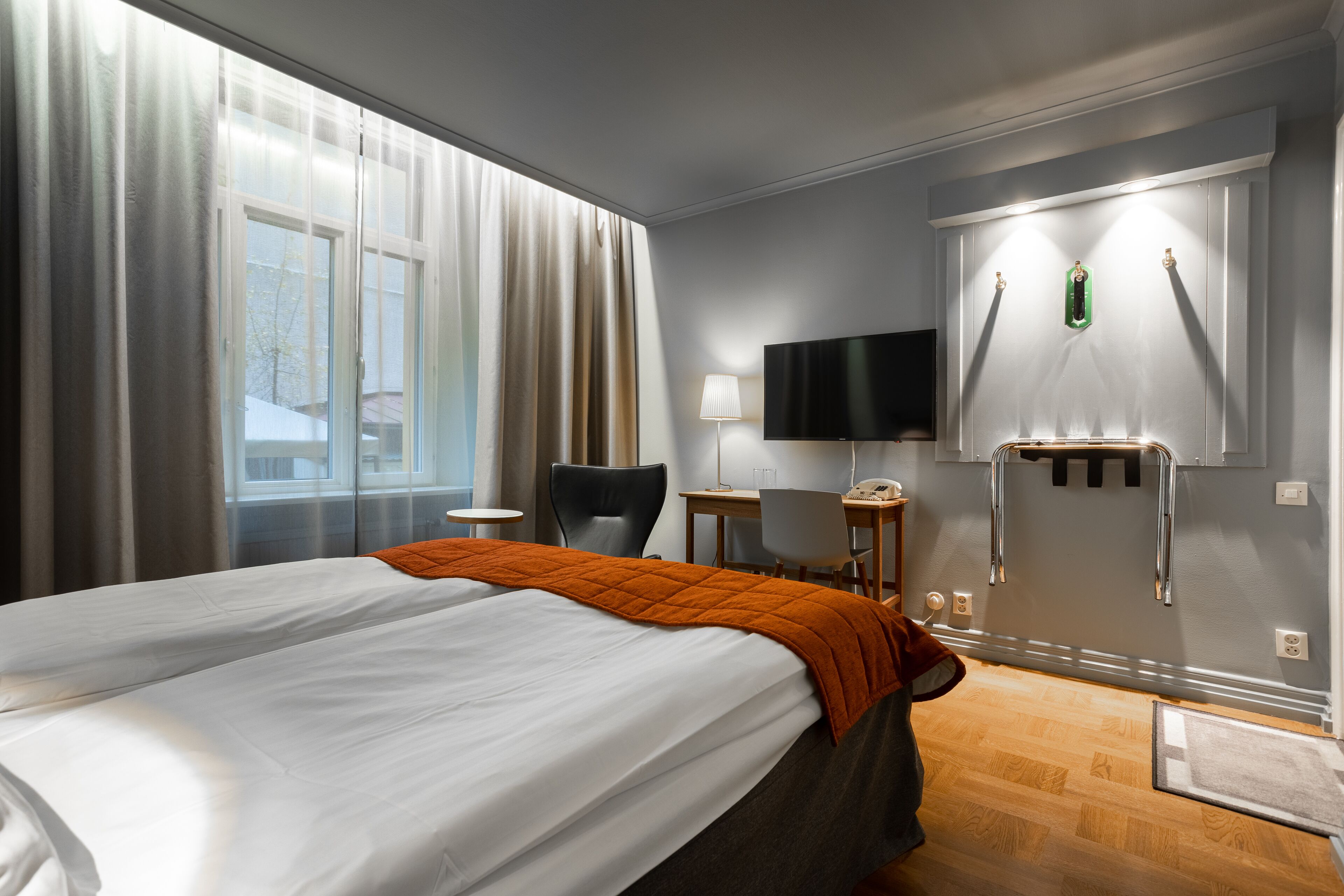 standard twin room | premium bedding, desk, laptop workspace, blackout curtains