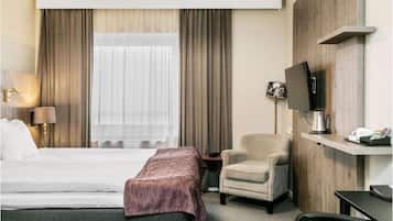 Desk, iron/ironing board, free cots/infant beds, rollaway beds