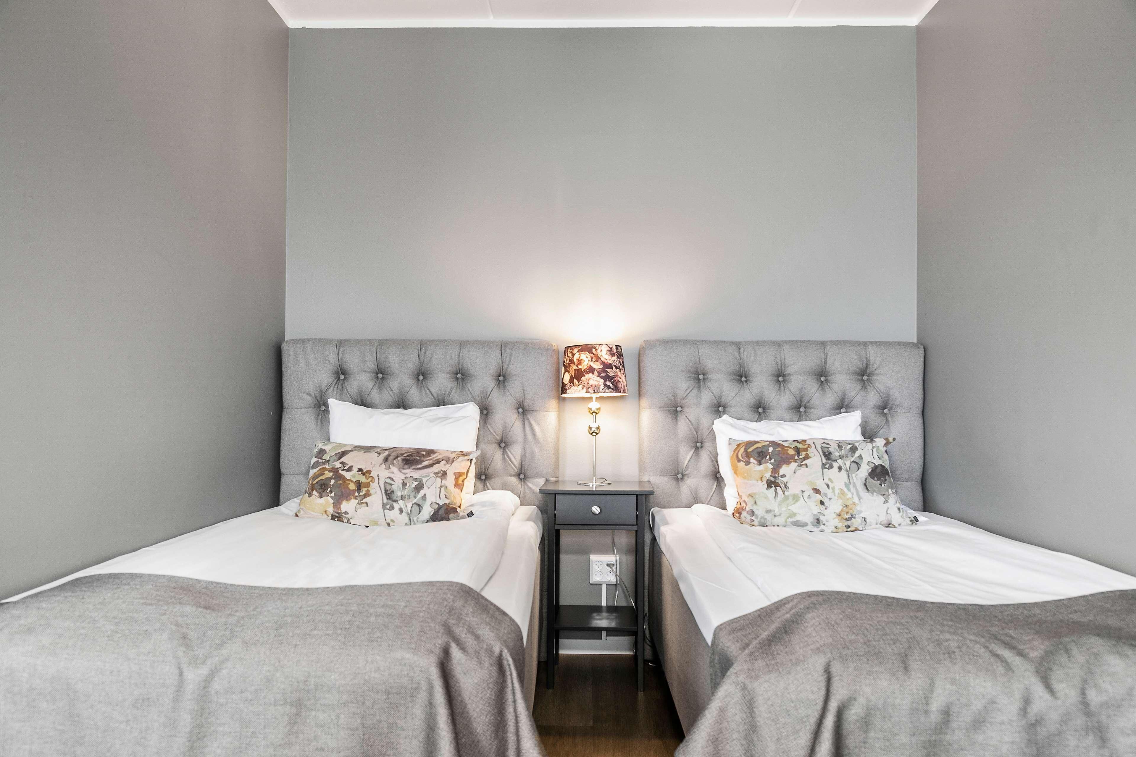 Superior Twin Room | Desk, iron/ironing board, free WiFi, bed sheets