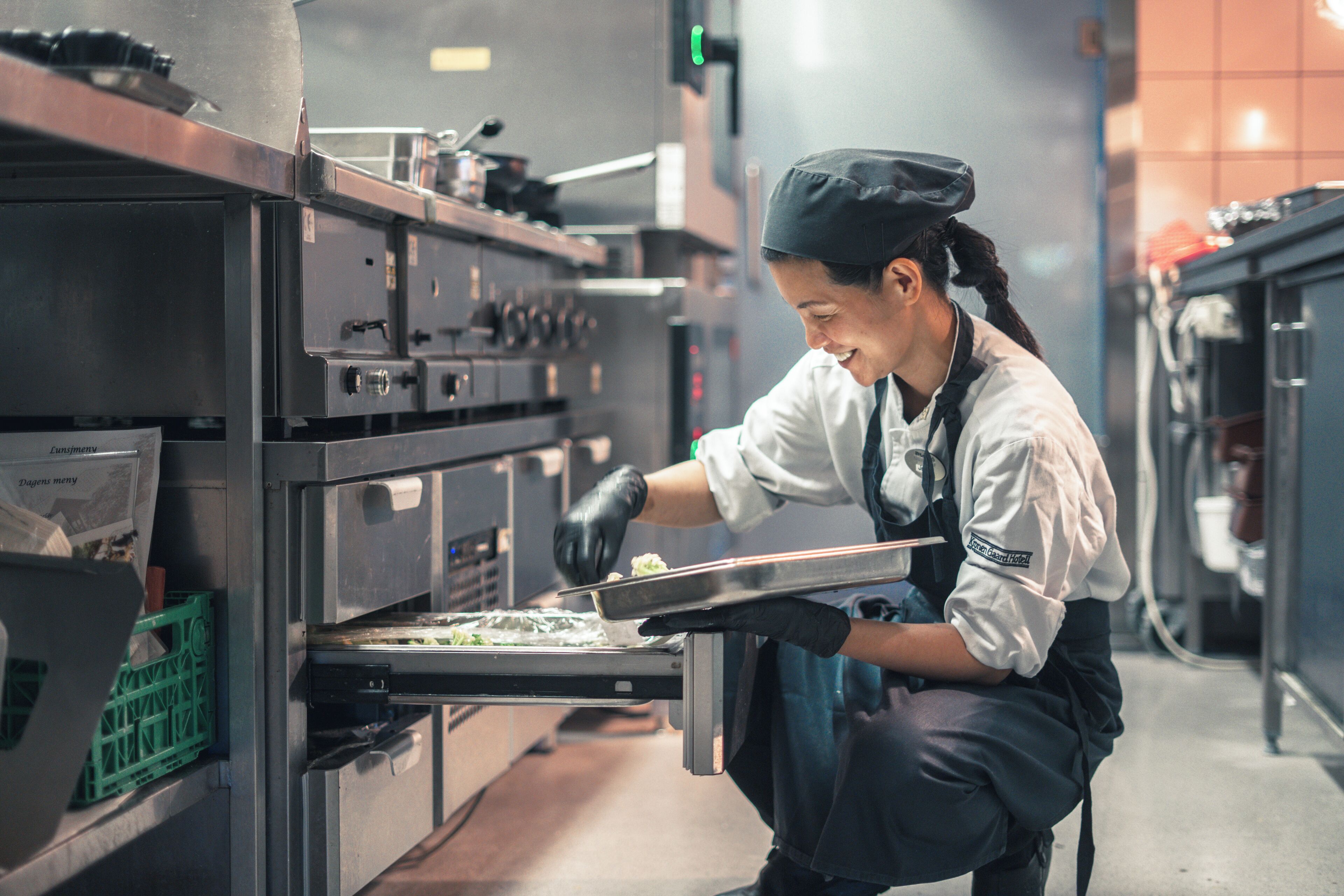 breakfast, lunch, dinner served; garden views