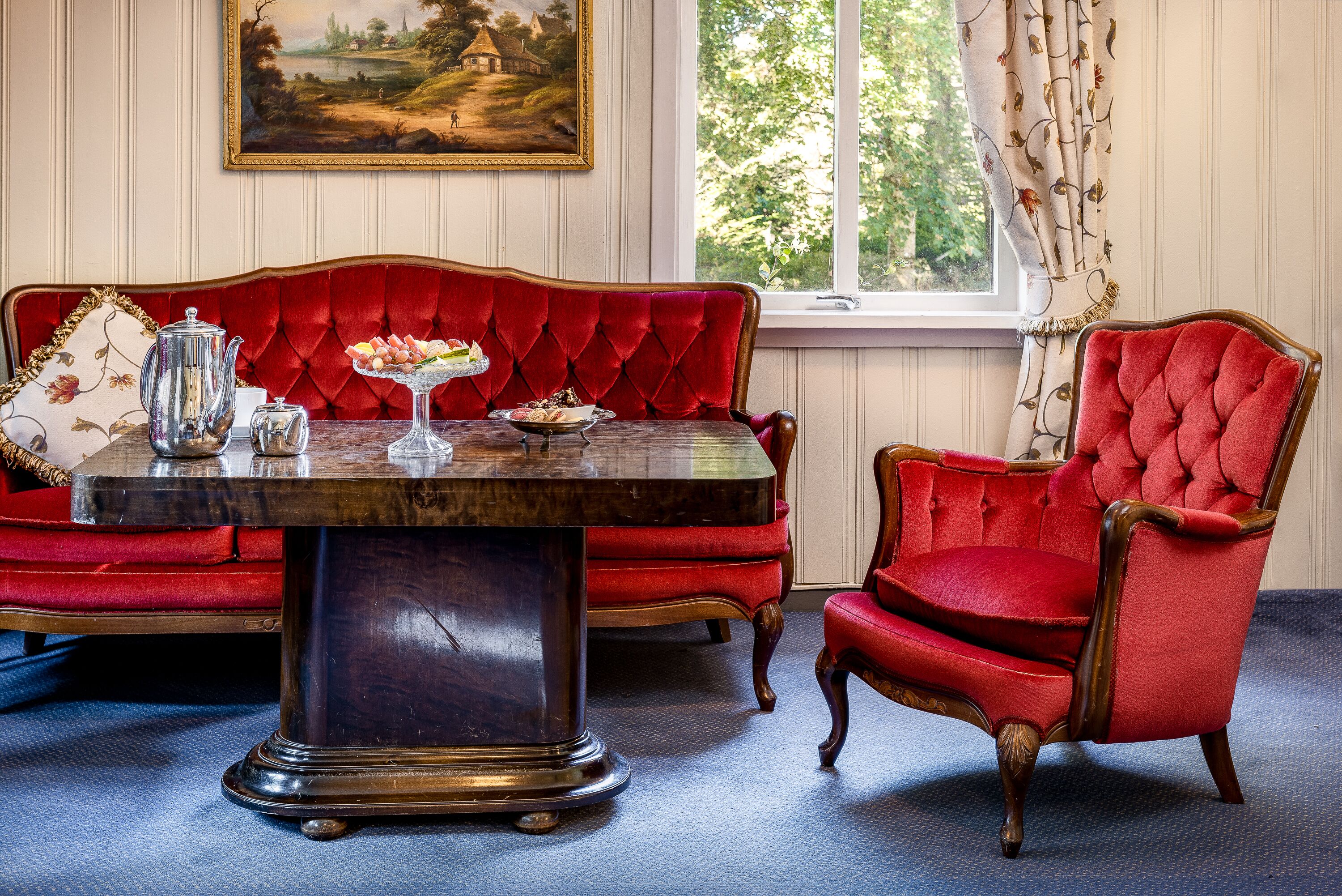 suite, 1 queen bed | 1 bedroom, hypo-allergenic bedding, individually decorated