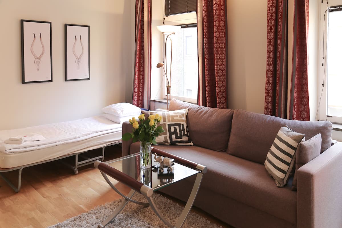 Chambre familiale (3 people) | 1 chambre, décor unique, ameublement unique, bureau