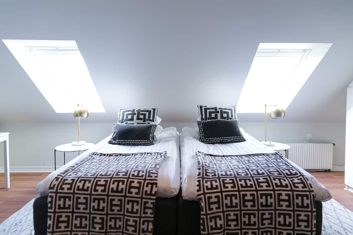 Chambre Standard double | 1 chambre, décor unique, ameublement unique, bureau