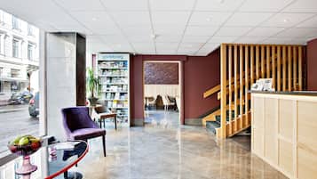 Mostrador de check-in y check-out