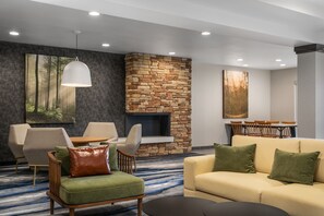 Lobby - Fairfield Inn & Suites by Marriott Chattanooga South/East Ridge (Chattanooga)