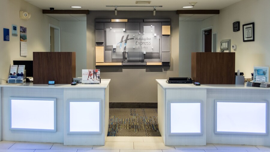 Holiday Inn Express Hotel & Suites Muskogee by IHG