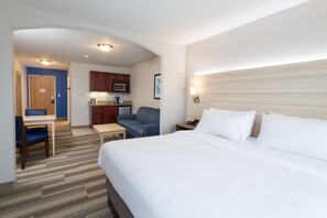 Premium bedding, pillowtop beds, in-room safe, iron/ironing board - Holiday Inn Express Hotel & Suites Grand Blanc by IHG (Grand Blanc)