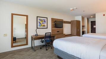 Hypo-allergenic bedding, in-room safe, desk, laptop workspace