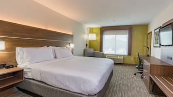 Hypo-allergenic bedding, in-room safe, desk, laptop workspace